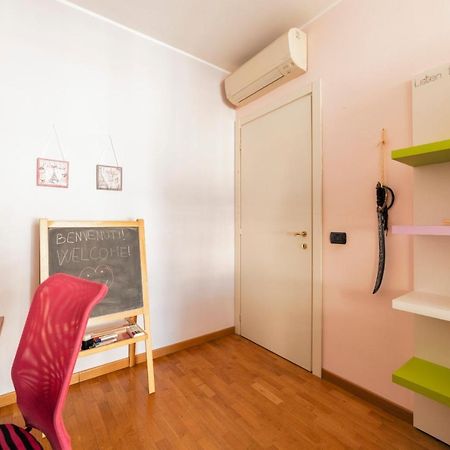 Milano Rogoredo Apartment With Garage Εξωτερικό φωτογραφία